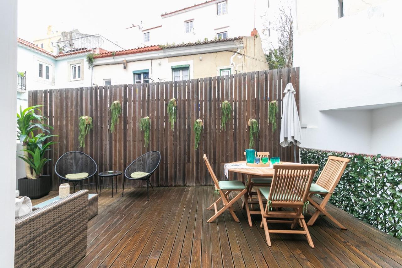 Gonzalos'S Guest Apartments - Alfama Terrace Lisbon Bagian luar foto