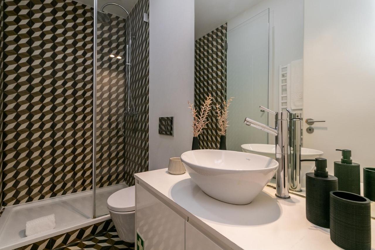 Gonzalos'S Guest Apartments - Alfama Terrace Lisbon Bagian luar foto