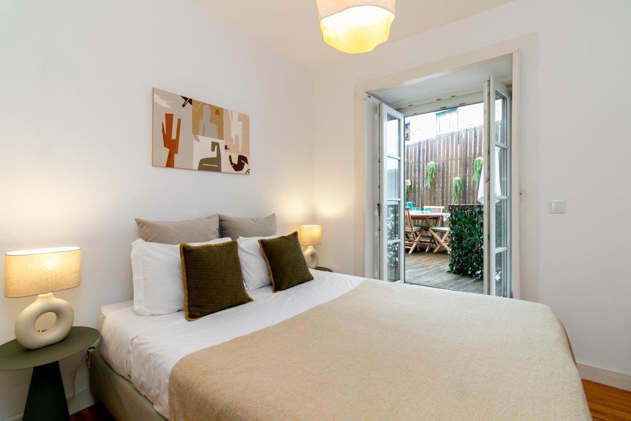Gonzalos'S Guest Apartments - Alfama Terrace Lisbon Bagian luar foto
