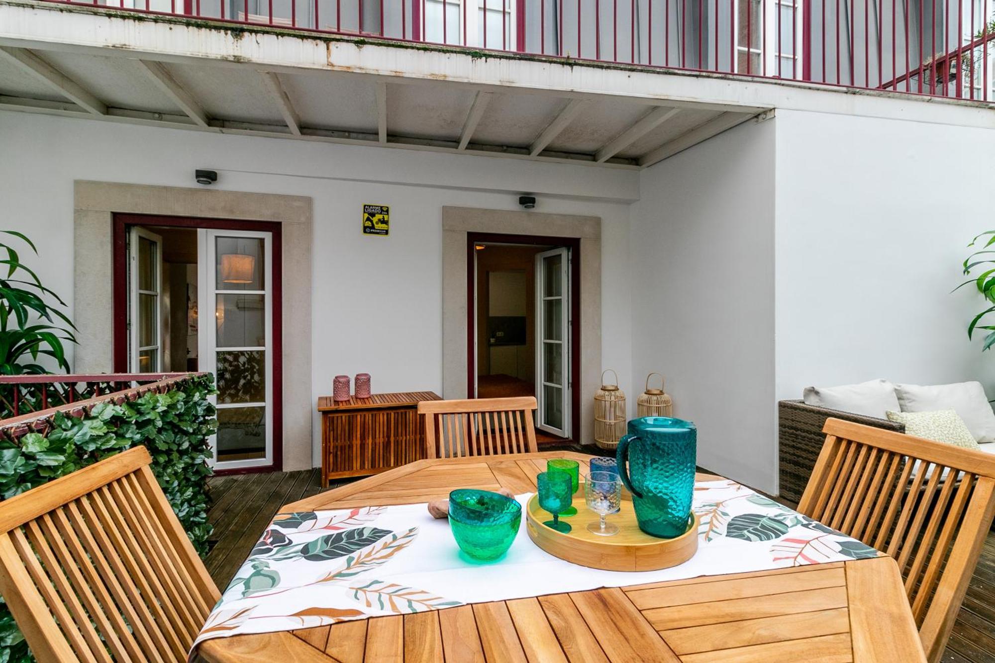 Gonzalos'S Guest Apartments - Alfama Terrace Lisbon Bagian luar foto